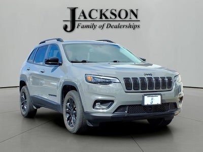 2023 Jeep Cherokee Altitude Lux
