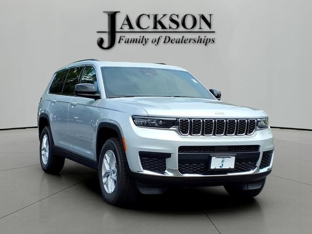2026 Jeep Grand Cherokee Laredo