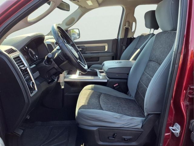 2013 RAM 1500 SLT