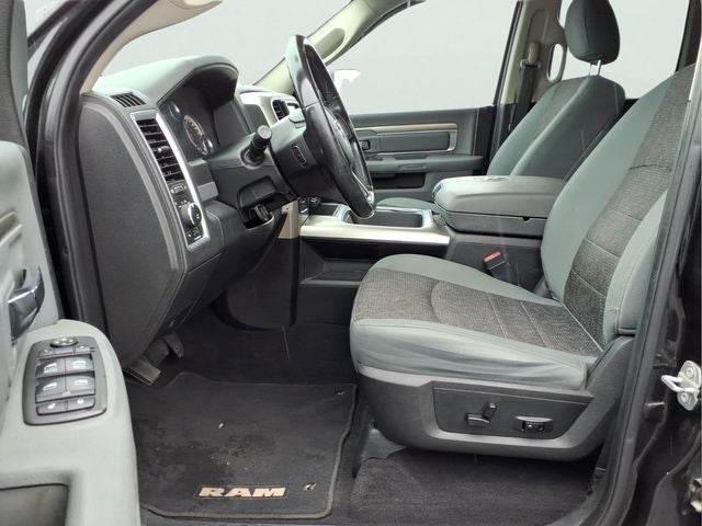 2018 RAM 1500 Big Horn Quad Cab 4x4 6'4' Box