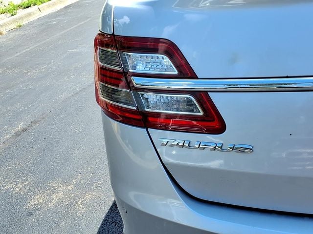 2016 Ford Taurus Limited