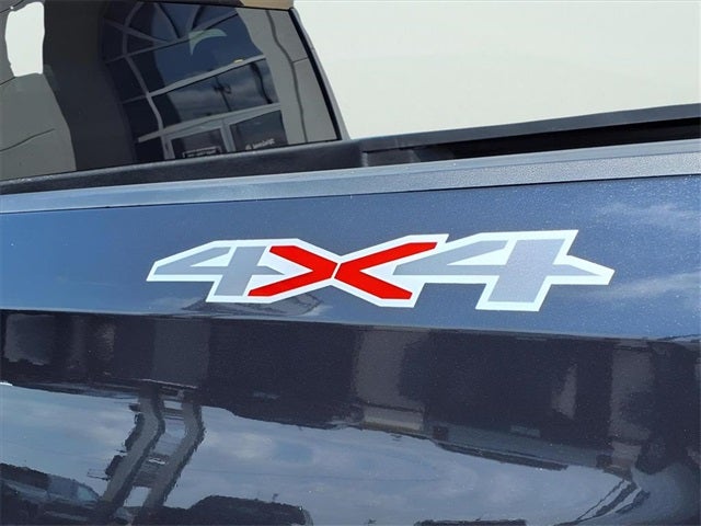 2023 Chevrolet Silverado 1500 4WD Crew Cab Short Bed LT with 2FL