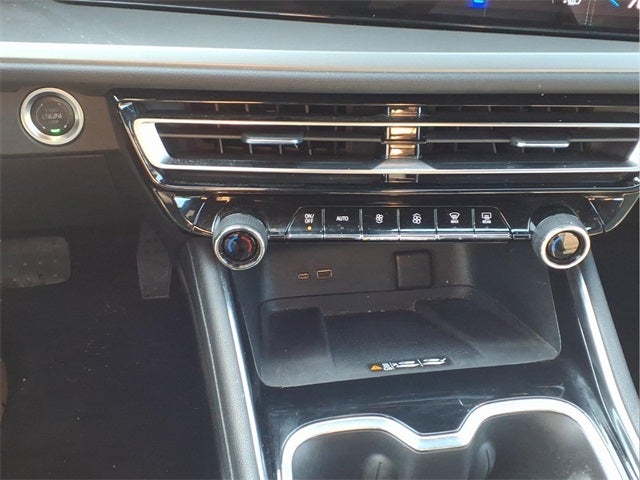 2024 Chevrolet Traverse AWD LT