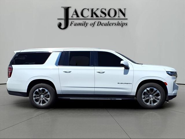 2021 Chevrolet Suburban 4WD LT