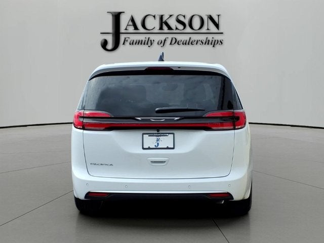 2027 Chrysler Pacifica PACIFICA SELECT