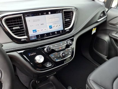 2027 Chrysler Pacifica PACIFICA SELECT