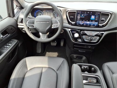 2027 Chrysler Pacifica PACIFICA SELECT