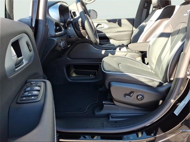 2026 Chrysler Pacifica PACIFICA LIMITED