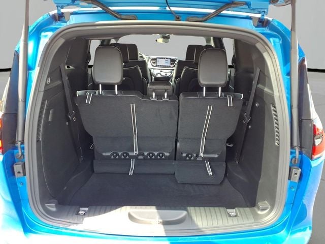 2027 Chrysler Pacifica PACIFICA LIMITED AWD