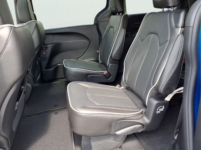 2027 Chrysler Pacifica PACIFICA LIMITED AWD