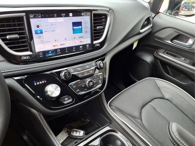 2027 Chrysler Pacifica PACIFICA LIMITED AWD