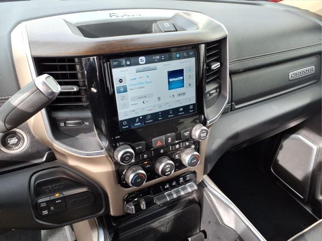 2022 RAM 2500 Laramie Crew Cab 4x4 6'4' Box