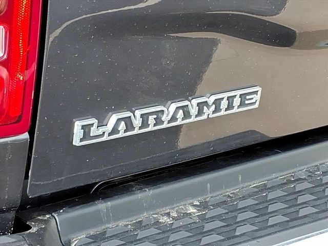 2022 RAM 2500 Laramie Crew Cab 4x4 6'4' Box