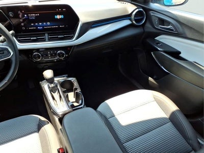 2025 Chevrolet Trax FWD LT
