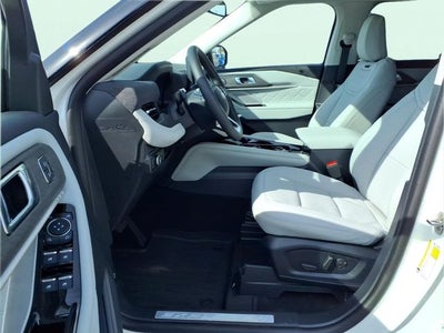 2026 Ford Explorer Platinum