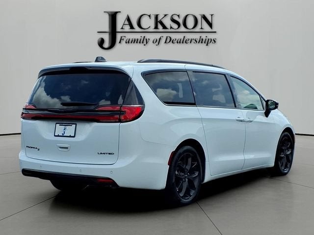 2025 Chrysler Pacifica Limited
