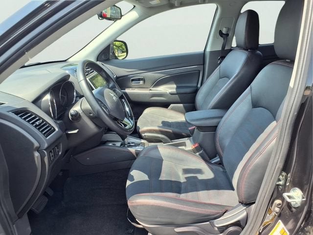 2024 Mitsubishi Outlander Sport S